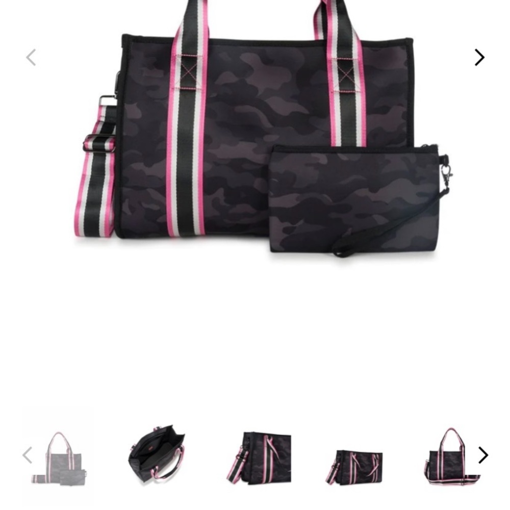 Women travel bag , great for traveling , beach or anytime .